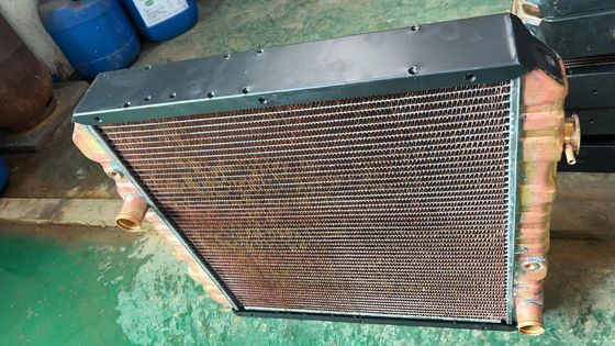 Koperen Mitsubishi Radiator Mc421456mc637544mc427668mc428733 1321-04106D15 Fusang FIGHTER 6D16 6D17 FM527