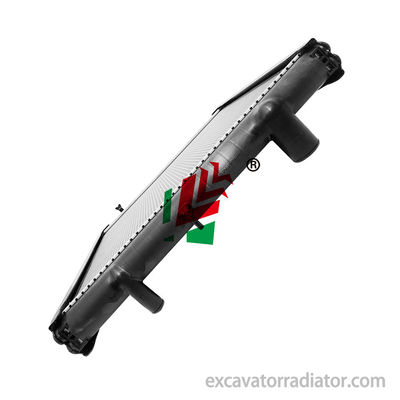 ISUZU Mixer Radiator Water Tank Engine Betonmixer Truck Parts Manufacturer Directe verkoop