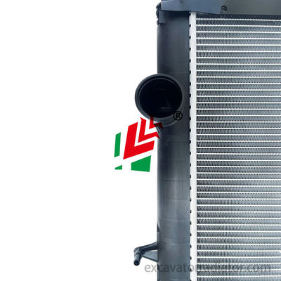 ISUZU Mixer Radiator Water Tank Engine Betonmixer Truck Parts Manufacturer Directe verkoop