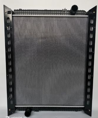 Van Diesel van WG9725530270 Haowo Plastic het Aluminiummateriaal Vrachtwagenradiators