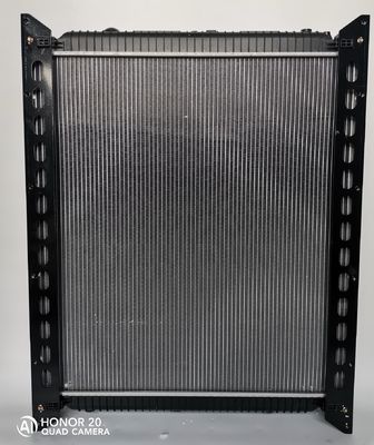 Van Diesel van WG9725530270 Haowo Plastic het Aluminiummateriaal Vrachtwagenradiators