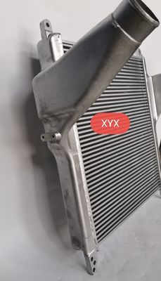 De Vrachtwagenintercooler van ISUZU 6WF1 het Assemblagealuminium maakte Gemaakte Pijp dik