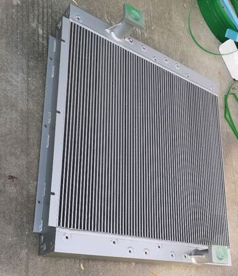 EC700 de Zwarte of Zilveren Kleur van graafwerktuighydraulic oil radiator