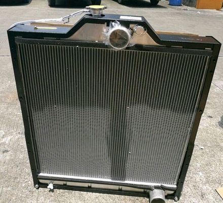 De Vorkheftruck van Mitsubishi FV515/de Zware Assemblage van de Vrachtwagenradiator